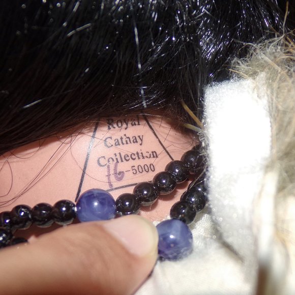 Royal Cathay Limited Edition Native American Porcelain Doll - 20" - Picture 4 of 8